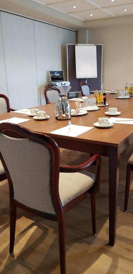 ולברט Stuettgens Hotel מראה חיצוני תמונה